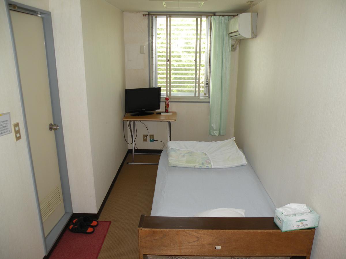 Business Hotel Minshuku Minato Tokushima Exterior foto