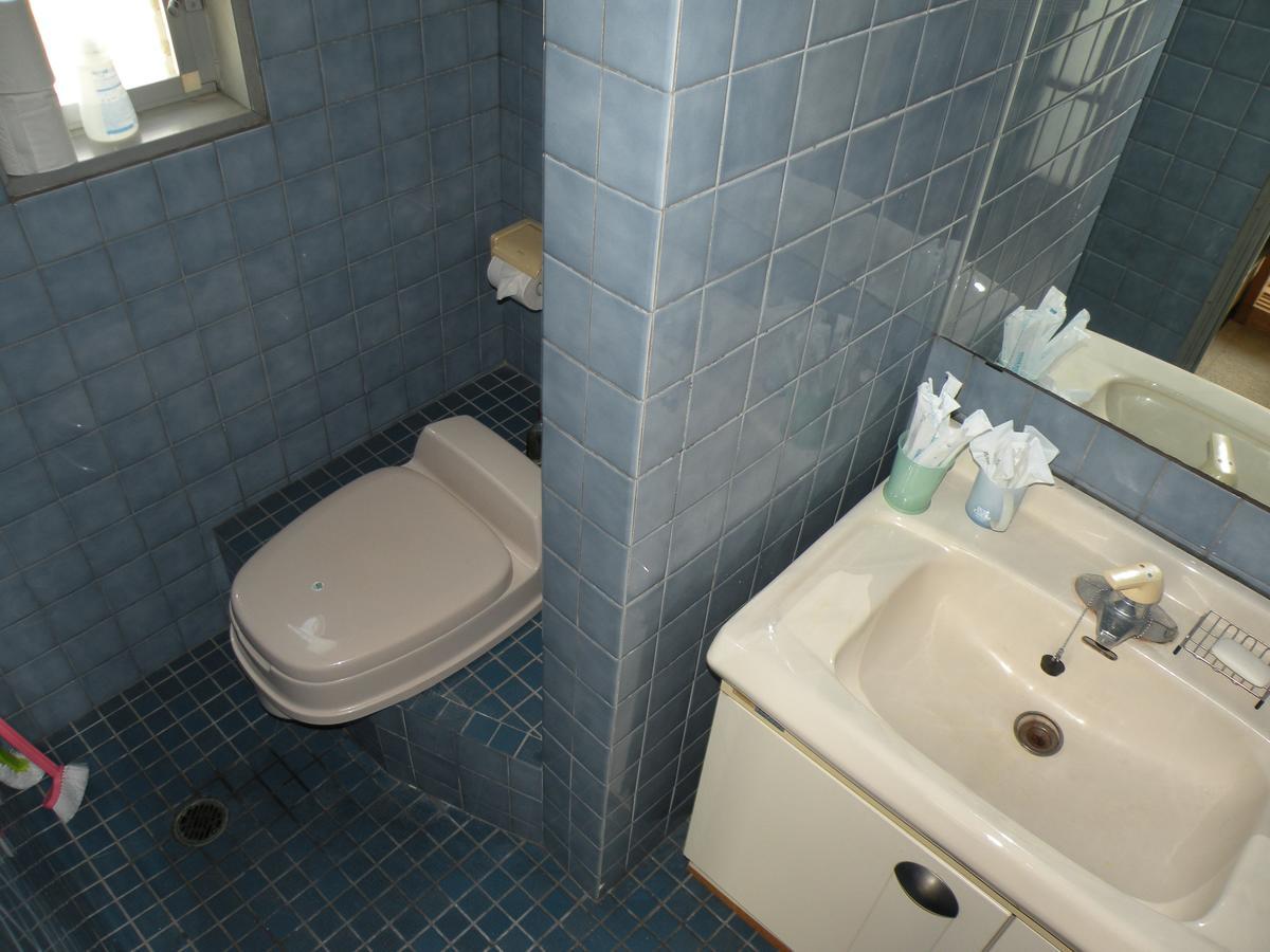 Business Hotel Minshuku Minato Tokushima Exterior foto